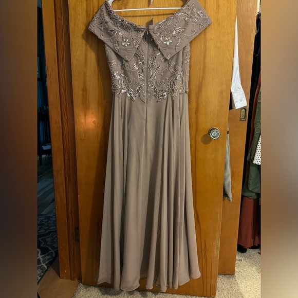 XSCAPE Dress - Picture 4 of 12